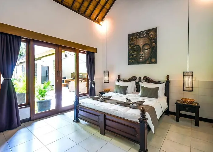 Villa Jes - 4 Bedroom - Legian