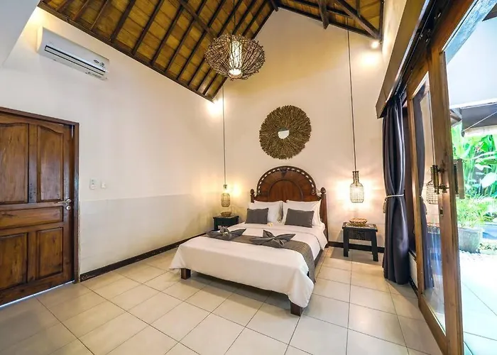 Jes - 4 Bedroom - Villa