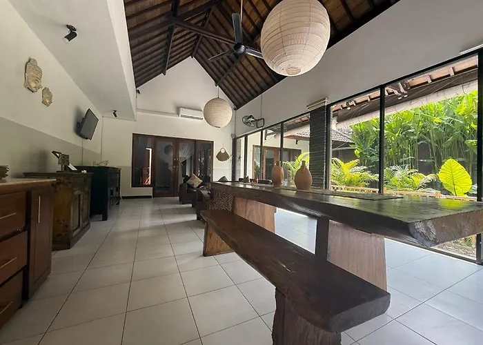 Jes - 4 Bedroom - Villa *