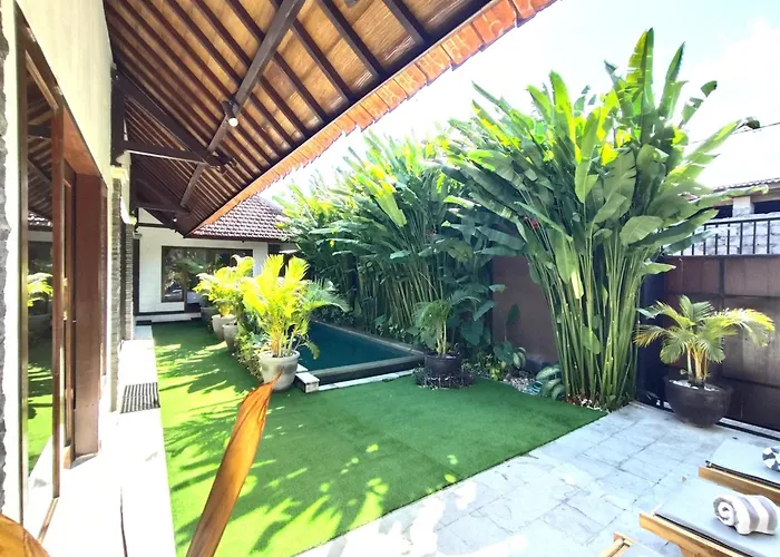 Jes - 4 Bedroom - Legian